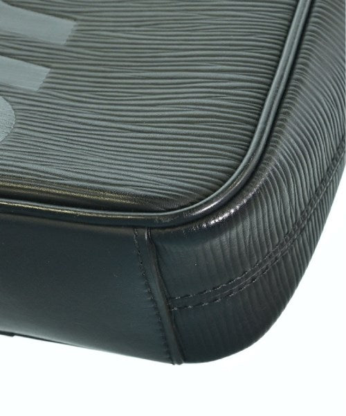 LOUIS VUITTON กระเป๋าสะพาย