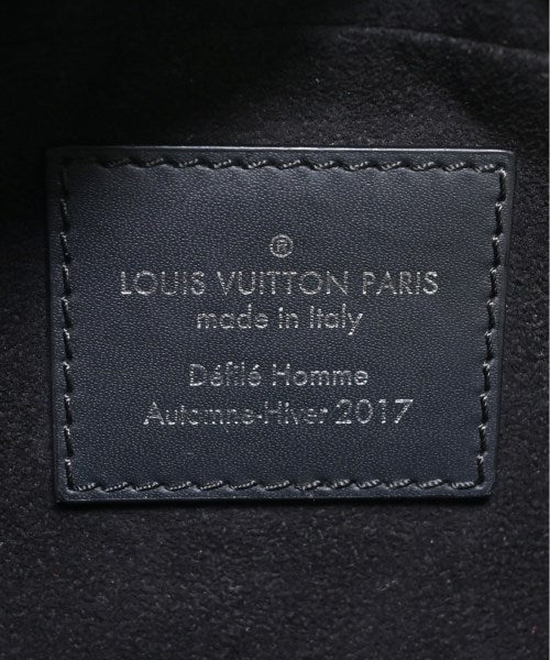 LOUIS VUITTON กระเป๋าสะพาย