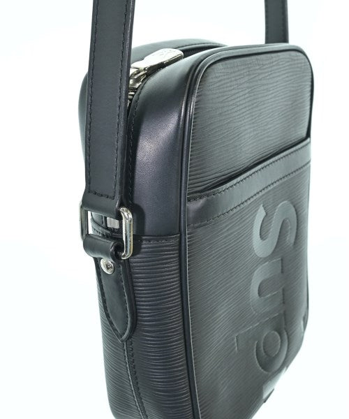 LOUIS VUITTON กระเป๋าสะพาย