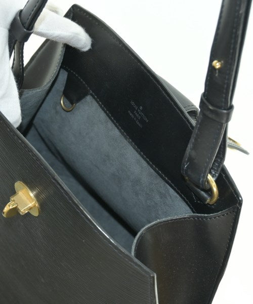 LOUIS VUITTON กระเป๋าสะพาย