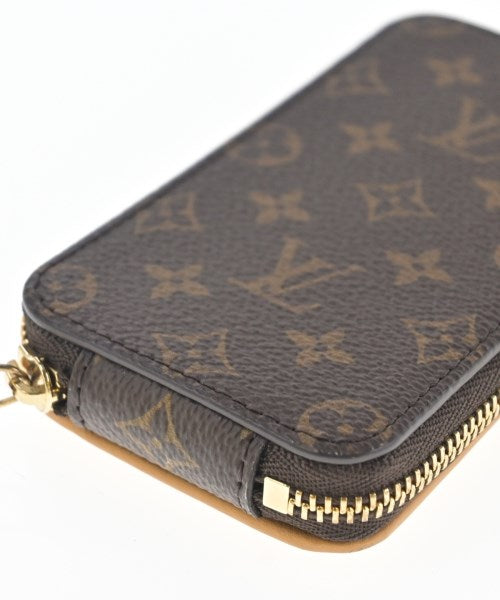 LOUIS VUITTON เครื่องประดับบนกระเป๋า