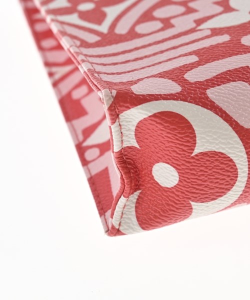 LOUIS VUITTON คลัตช์