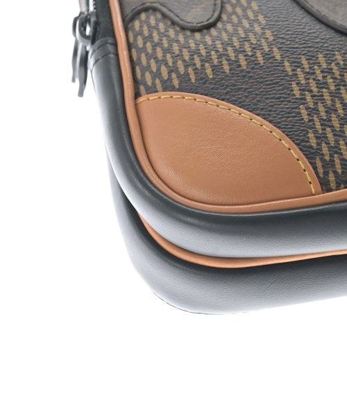 LOUIS VUITTON กระเป๋าสะพาย