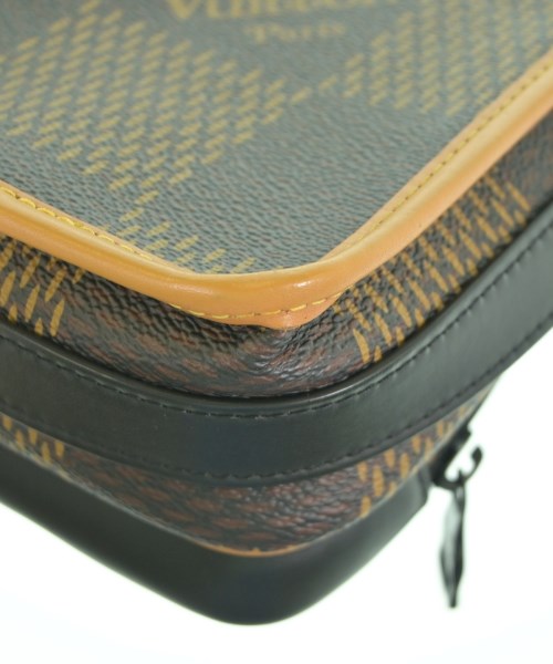 LOUIS VUITTON กระเป๋าสะพาย