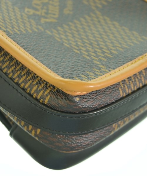 LOUIS VUITTON กระเป๋าสะพาย