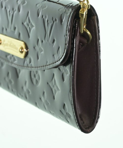 LOUIS VUITTON คลัตช์