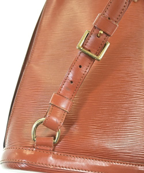 LOUIS VUITTON เป้สะพายหลัง