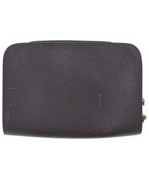 LOUIS VUITTON คลัตช์