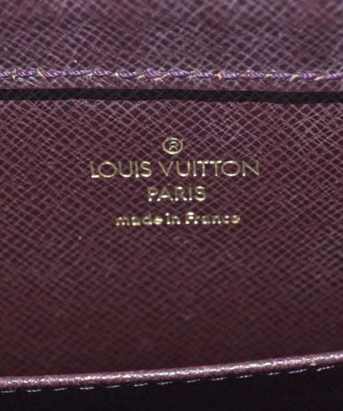 LOUIS VUITTON คลัตช์