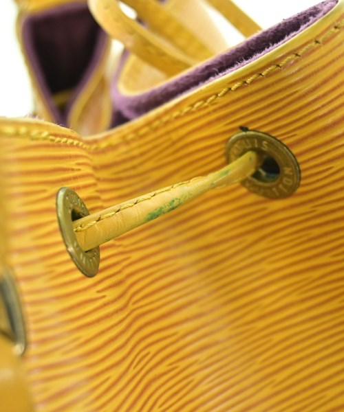 LOUIS VUITTON กระเป๋าสะพาย