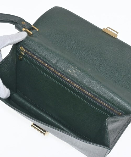 LOUIS VUITTON คลัตช์