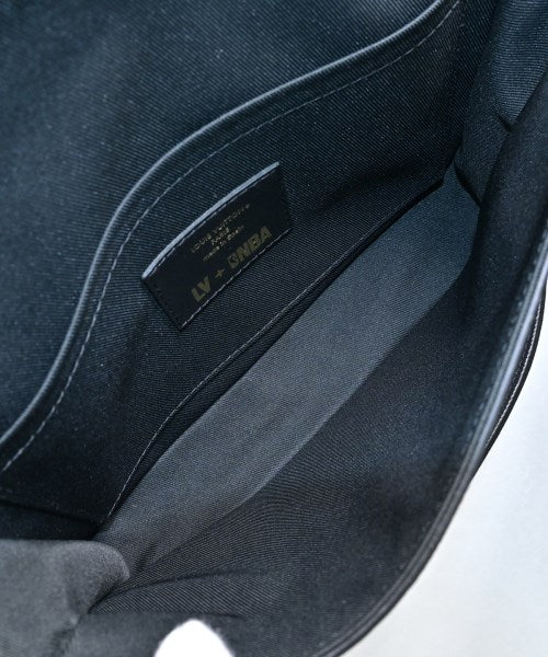 LOUIS VUITTON กระเป๋าสะพาย