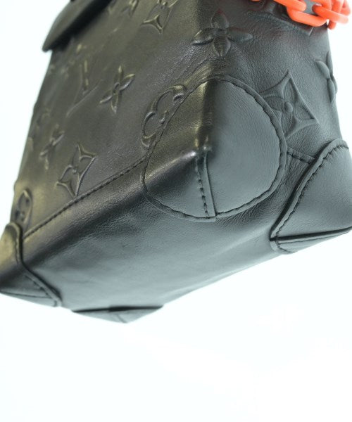 LOUIS VUITTON กระเป๋าสะพาย