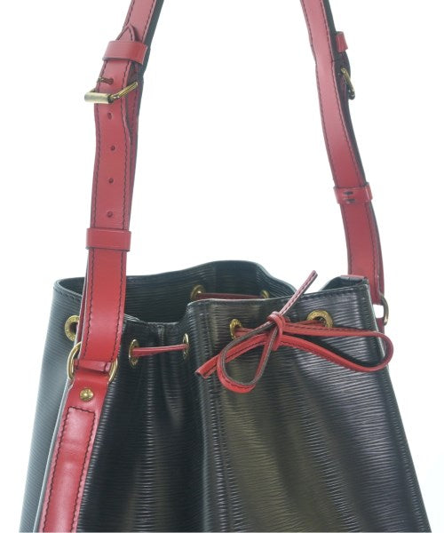 LOUIS VUITTON กระเป๋าสะพาย