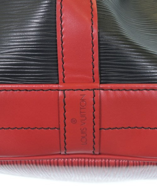 LOUIS VUITTON กระเป๋าสะพาย