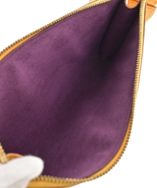 LOUIS VUITTON กระเป๋า