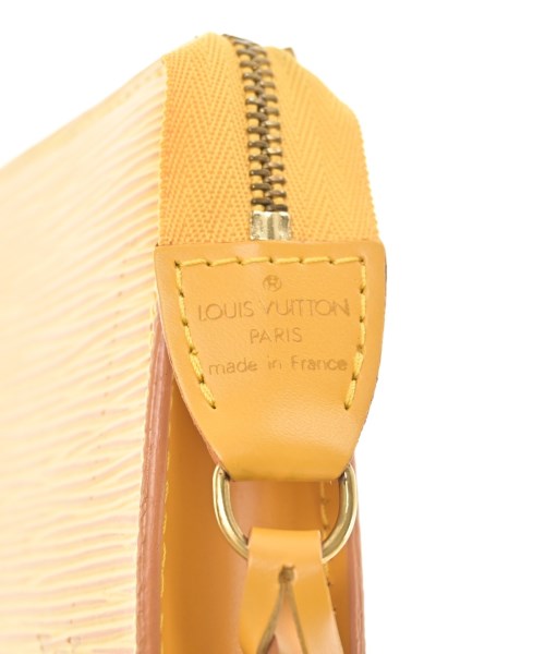 LOUIS VUITTON กระเป๋า