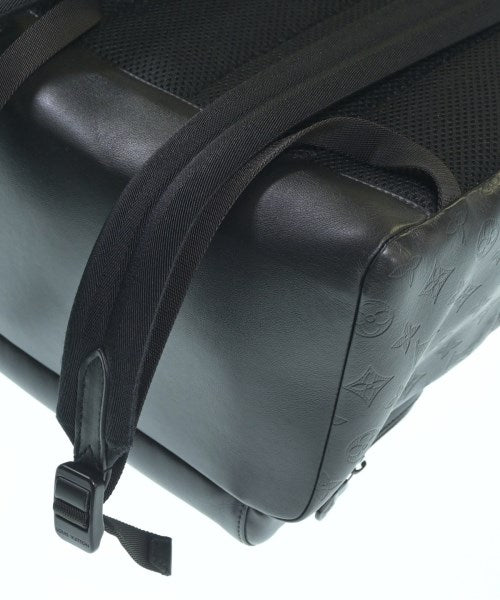 LOUIS VUITTON เป้สะพายหลัง