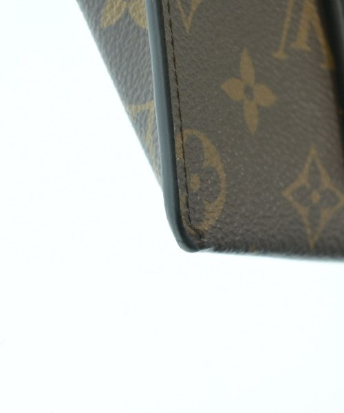 LOUIS VUITTON กระเป๋าสะพาย