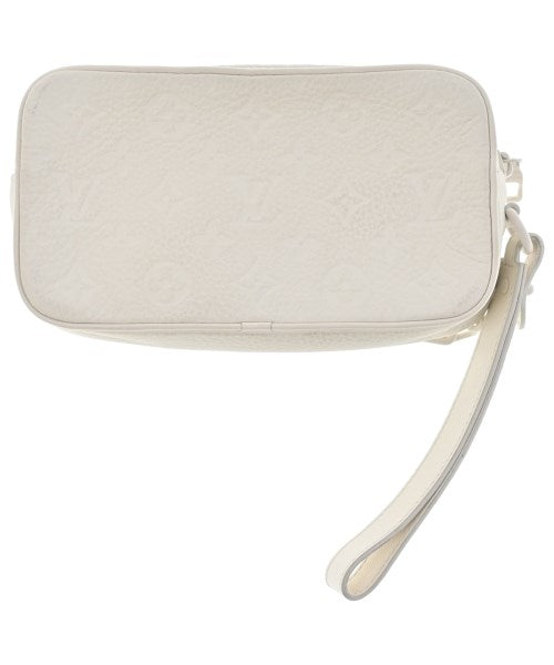 LOUIS VUITTON คลัตช์
