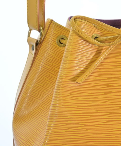 LOUIS VUITTON กระเป๋าสะพาย