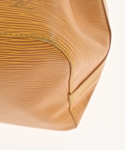 LOUIS VUITTON กระเป๋าสะพาย