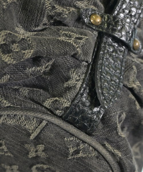 LOUIS VUITTON กระเป๋าสะพาย