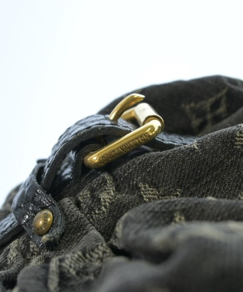 LOUIS VUITTON กระเป๋าสะพาย
