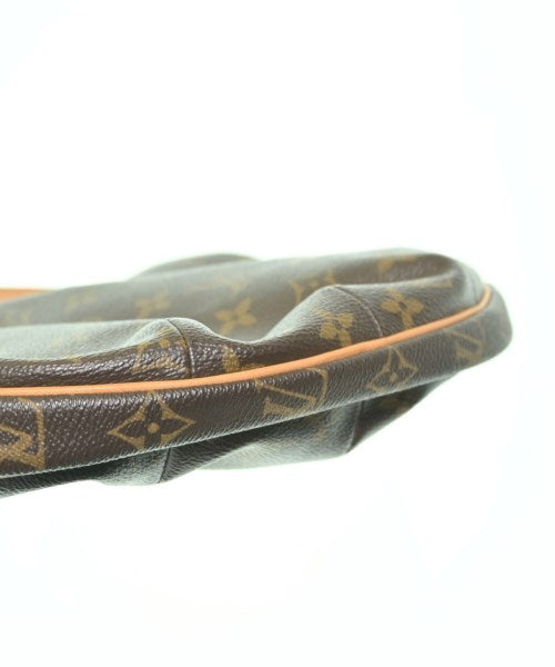 LOUIS VUITTON กระเป๋าสะพาย