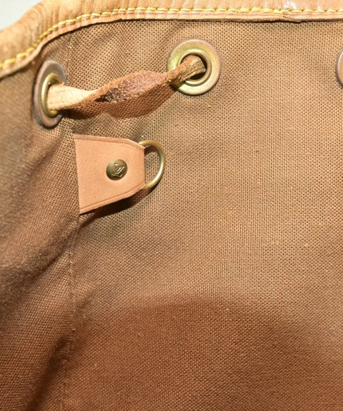 LOUIS VUITTON เป้สะพายหลัง