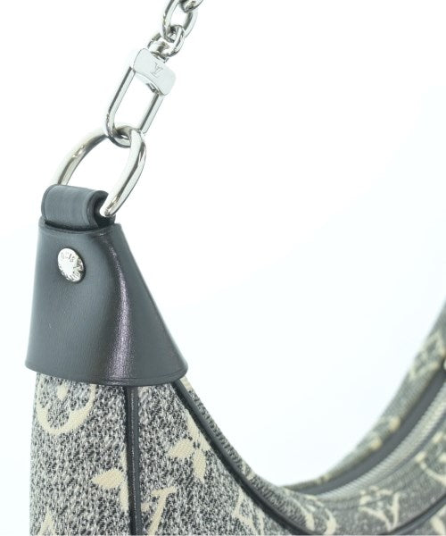 LOUIS VUITTON กระเป๋าสะพาย