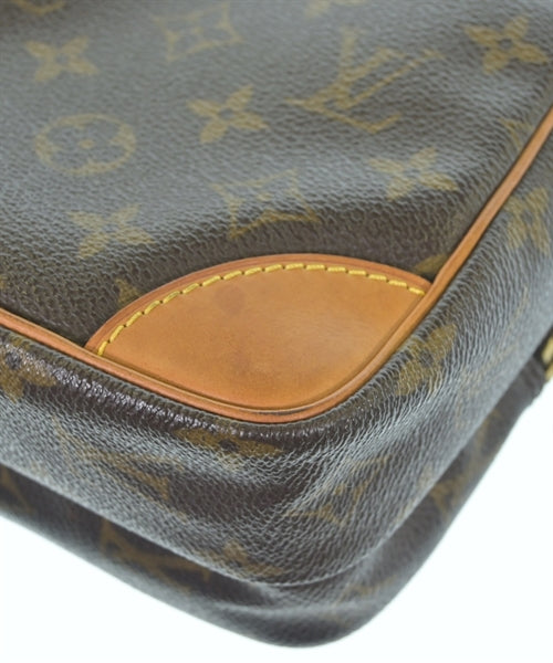 LOUIS VUITTON กระเป๋าสะพาย