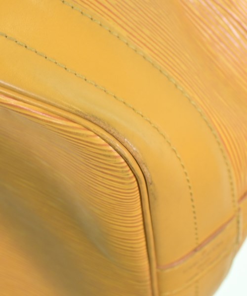 LOUIS VUITTON กระเป๋าสะพาย