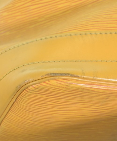 LOUIS VUITTON กระเป๋าสะพาย