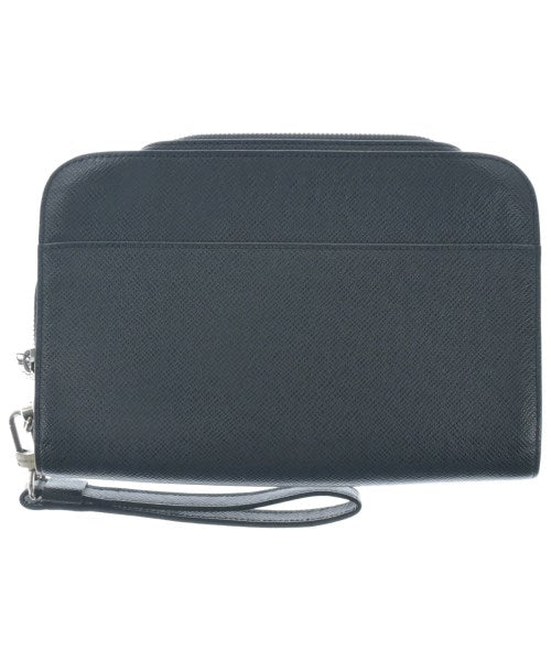 LOUIS VUITTON คลัตช์