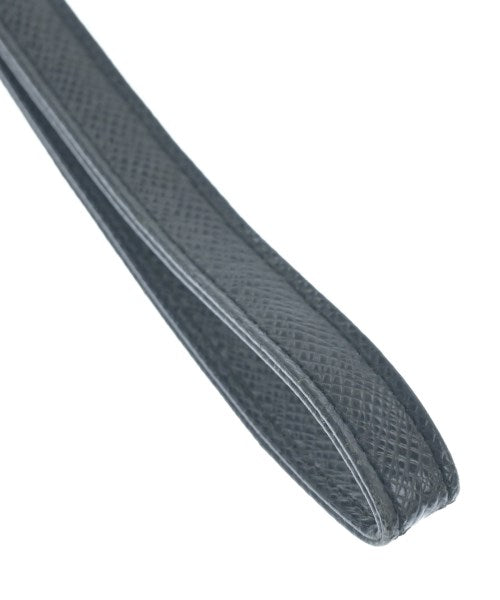 LOUIS VUITTON คลัตช์