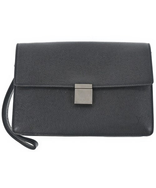 LOUIS VUITTON คลัตช์