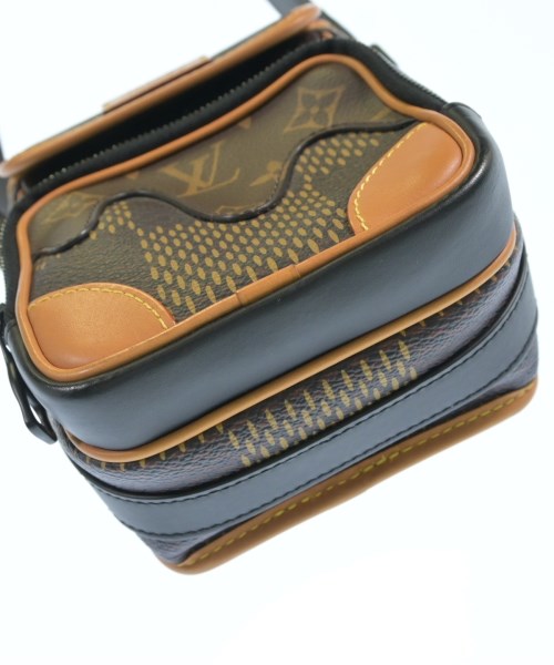 LOUIS VUITTON กระเป๋าสะพาย