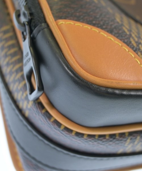 LOUIS VUITTON กระเป๋าสะพาย