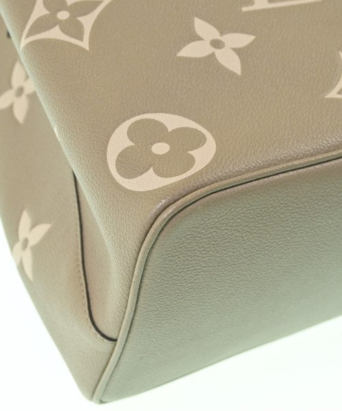 LOUIS VUITTON กระเป๋าสะพาย