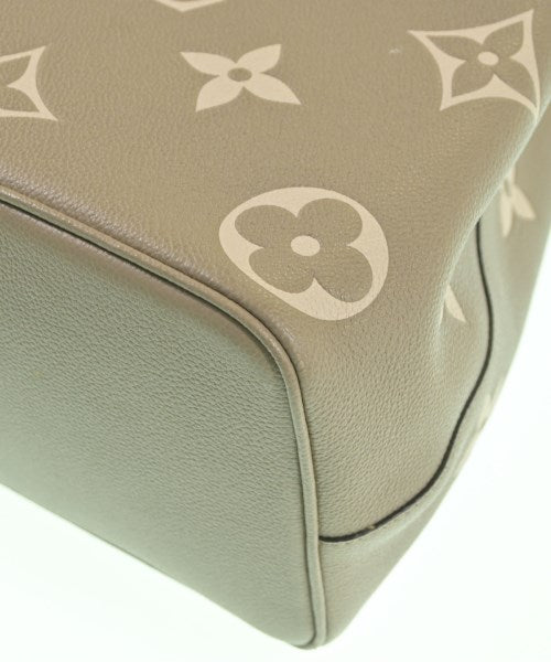 LOUIS VUITTON กระเป๋าสะพาย