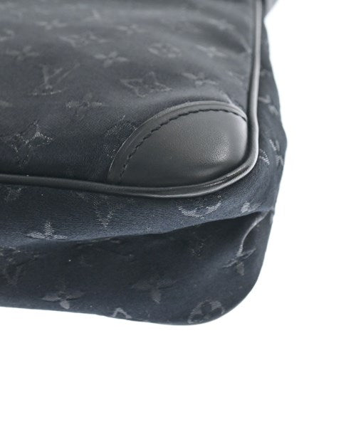 LOUIS VUITTON กระเป๋าถือ