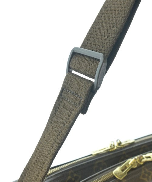 LOUIS VUITTON กระเป๋าสะพาย