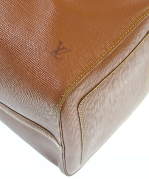 LOUIS VUITTON กระเป๋าใส่อุปกรณ์ขนาดใหญ่