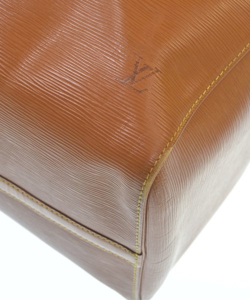 LOUIS VUITTON กระเป๋าใส่อุปกรณ์ขนาดใหญ่