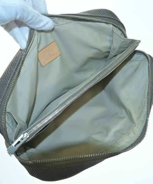 LOUIS VUITTON กระเป๋าสะพาย