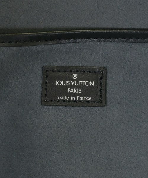 LOUIS VUITTON กระเป๋าใส่อุปกรณ์ขนาดใหญ่