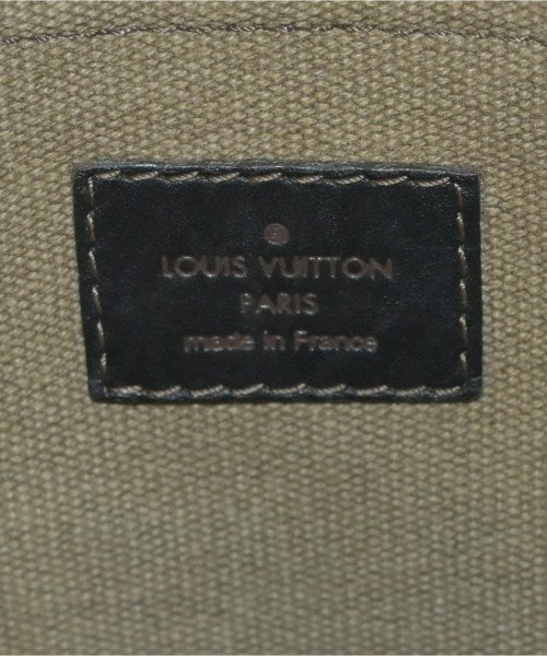 LOUIS VUITTON กระเป๋าสะพาย