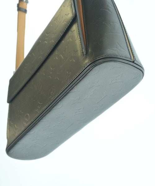 LOUIS VUITTON กระเป๋าสะพาย