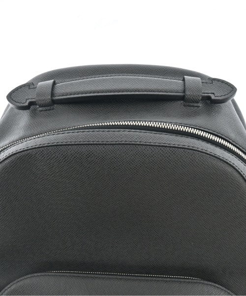 LOUIS VUITTON เป้สะพายหลัง